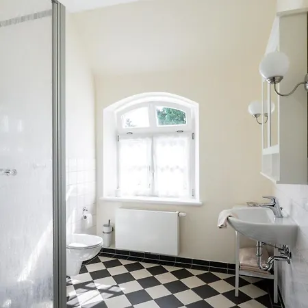 Schloss Puetnitz - Kanuspezial Ab 4 Ue 06 Jan Bis 29 April *