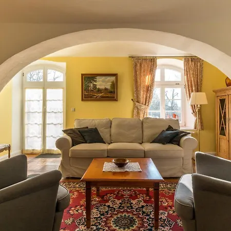 Schloss Puetnitz - Kanuspezial Ab 4 Ue 06 Jan Bis 29 April *