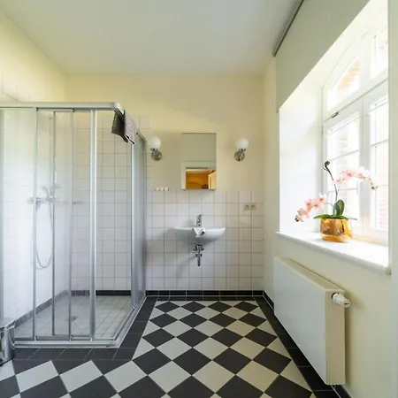 Schloss Puetnitz - Kanuspezial Ab 4 Ue 06 Jan Bis 29 April Lejlighed Ribnitz-Damgarten